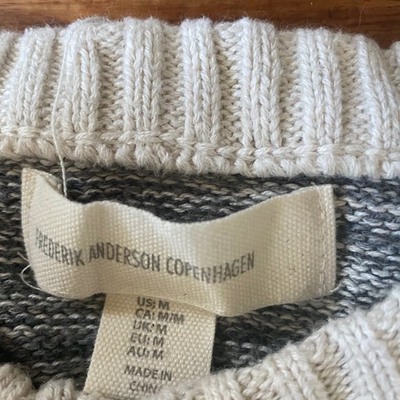 Men's grey cozy sweater - Picture 2 of 3